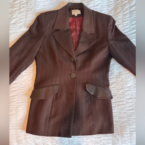Vintage Alberto Makali Brown Pinstripe Women's Blazer - Picture 4 of 11